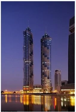 迪拜新地标世界最高酒店开张超奢华