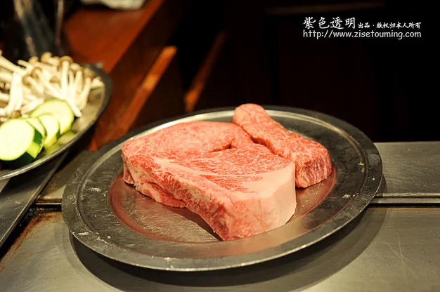 在日本品嘗世界上名聲大噪的神戶牛肉