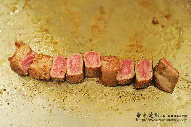 在日本品嘗世界上名聲大噪的神戶牛肉