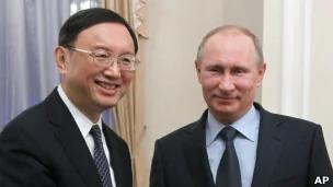 中国外长杨洁篪与俄罗斯总统普京（22/02/2013）