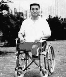 一张每年都被翻来覆去刊登的照片 让江恼恨不已