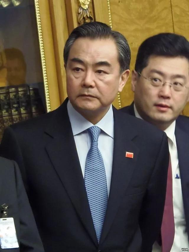 外长王毅和秦刚。（美国之音白桦拍摄）