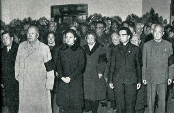 陈毅死后毛泽东为何“戴孝”?