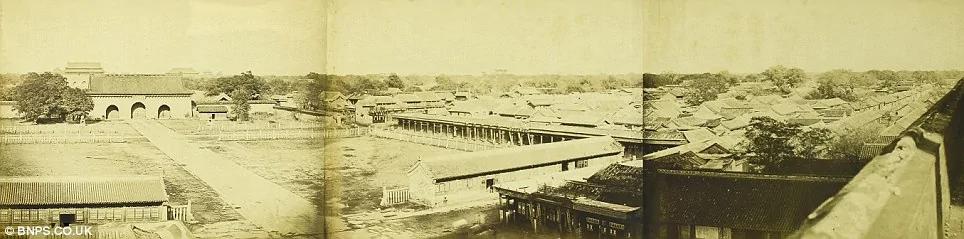 组图:北京最早全景照及被焚毁前的圆明园