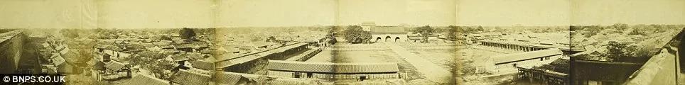 组图:北京最早全景照及被焚毁前的圆明园
