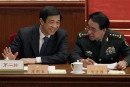 薄熙来和徐才厚将军2010年在全国政协会议上
