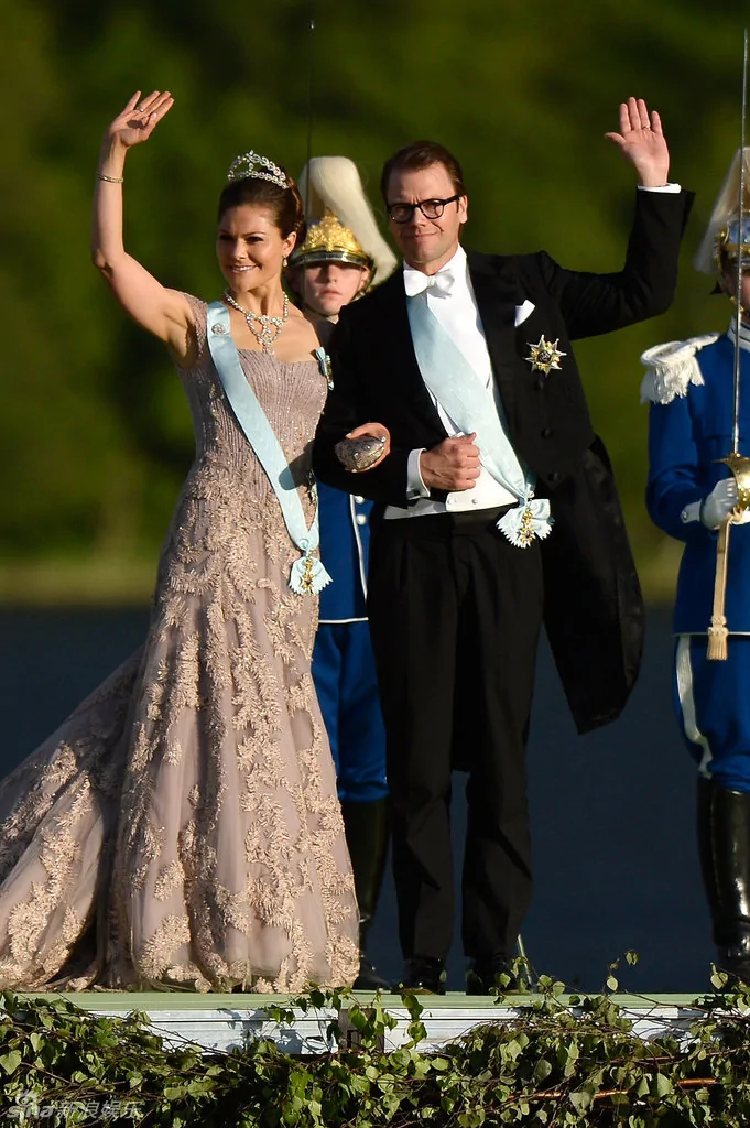 歐洲最美公主下嫁銀行家全球王室盛宴(高清組圖)