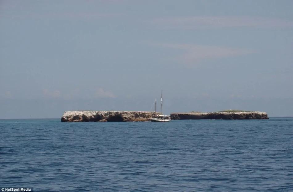 墨西哥轰炸废墟变旅游胜地:海水清澈景色秀美(高清组图)