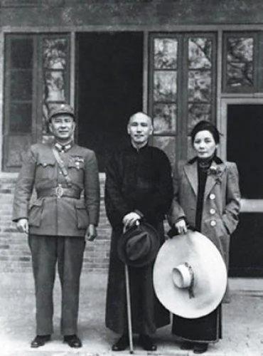 郝柏村:8年抗战蒋委员长领导(组图)