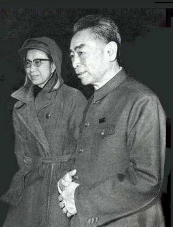 鲜为人知:江青周恩来也曾“如胶似漆”