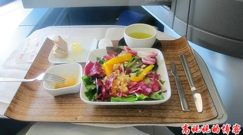 吃貨盤點各國航空公司旅途中的飛機餐