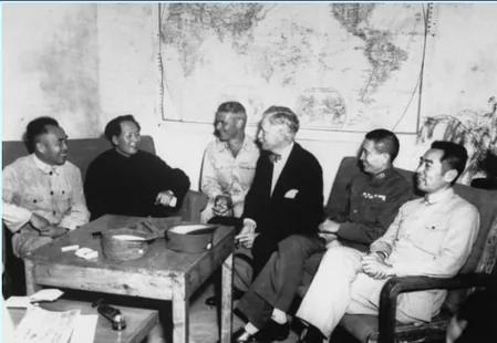 蒋介石曾从一支烟“看清”毛泽东