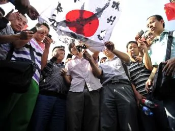 2012年“九一八”周年前，中国多地发生反日示威游行