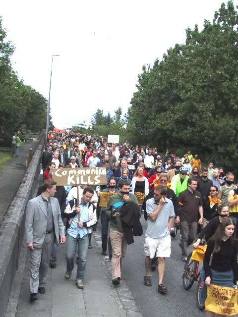 江泽民激怒冰岛民众 大规模游行抗议