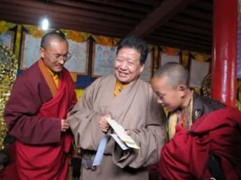 阿貢仁波切與兩位藏僧
