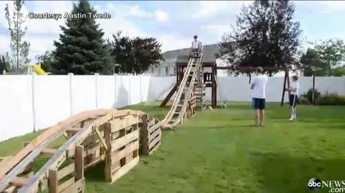 美国少年与人打赌成功 以50美元建成过山车