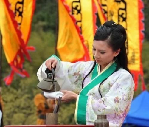 以茶为祭:可祭天、地、神、佛