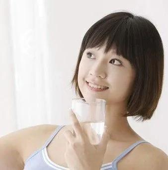 多喝水并非“好处多”