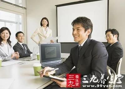 男性健康 五个动作帮白领男远离办公室疾病
