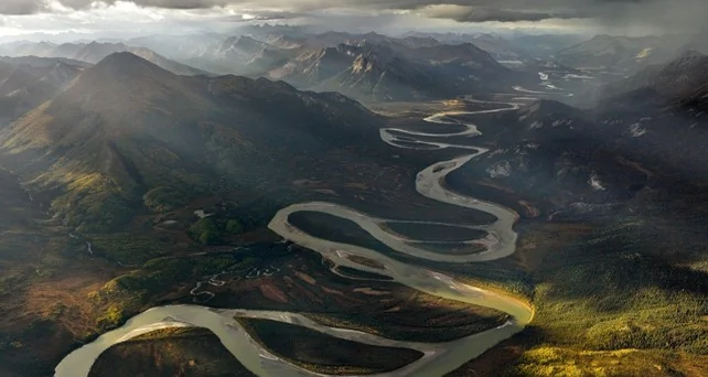自然界的河流为何不走直路？（罕见的美）