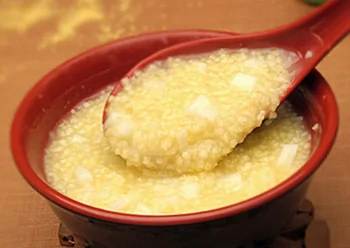 小米粥的吃法——營養可以替代「參湯」