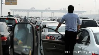 China Peking Verkehr Stau Verkehrsstau Autobahn Mautstelle