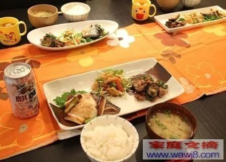 没想到吃饭也会犯错误