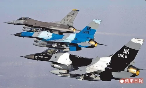 烏克蘭角力 F-16尬3500人操練美俄增兵演習對峙