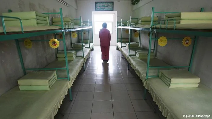 China Symbolbild Arbeitslager Umerziehungslager Gefängnis