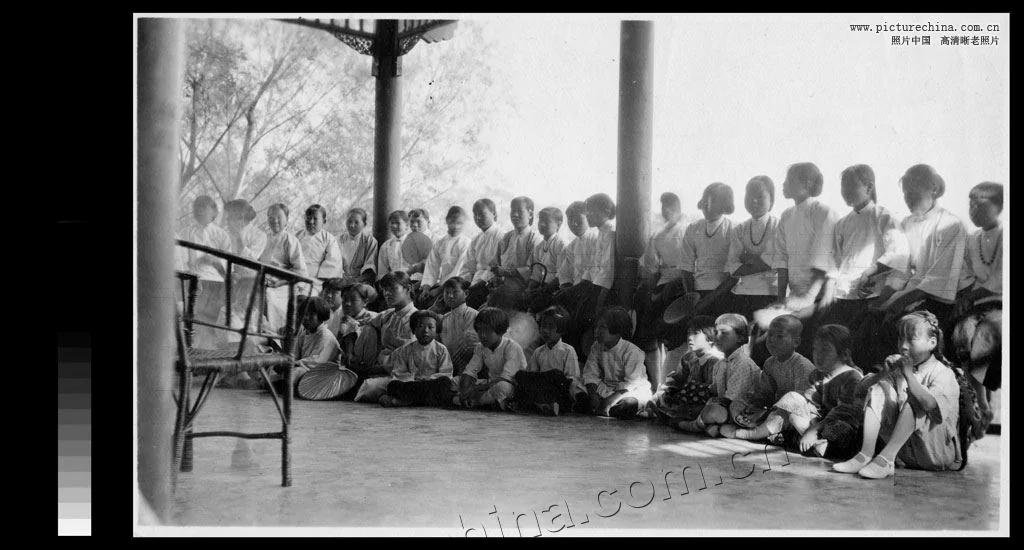 瞧!民国时期燕京大学女生们