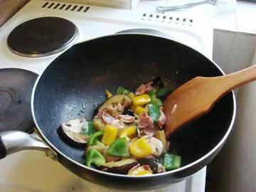 炒菜时的四大致癌隐患
