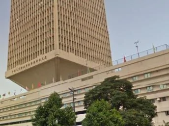 谷歌的解放军驻港部队大厦名称清晰可见。