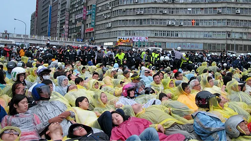 台北街头不断上演抗议活动