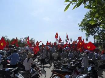 越南北部太平省中國鞋廠工人舉行反華示威2014年5月14日。