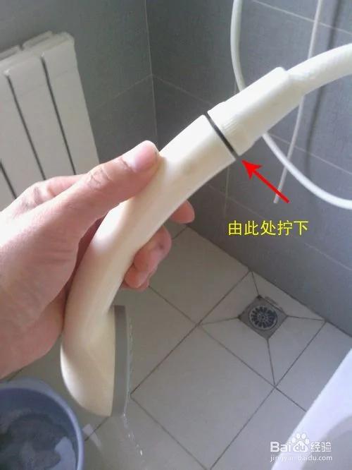 如何清洁淋浴喷头(花洒)