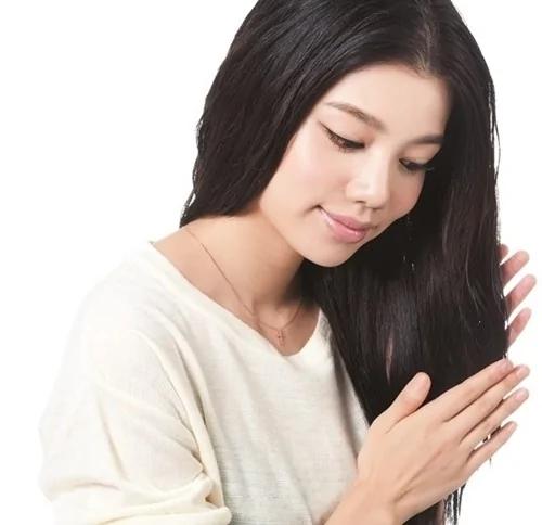 头发为何会枯黄?吃得对让秀发重生