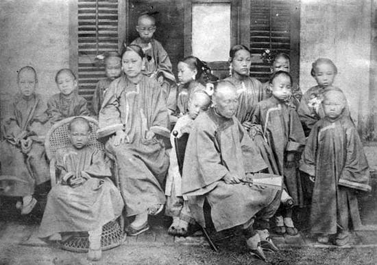 基督教传教士与中国最早的女子教育 1