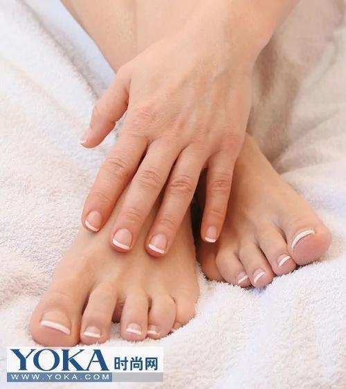 泡脚胜过洗澡 睡前泡脚五法