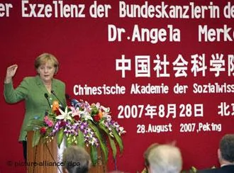 China Deutschland Angela Merkel in Peking Chinesische Akademie für Sozialwissenschaften