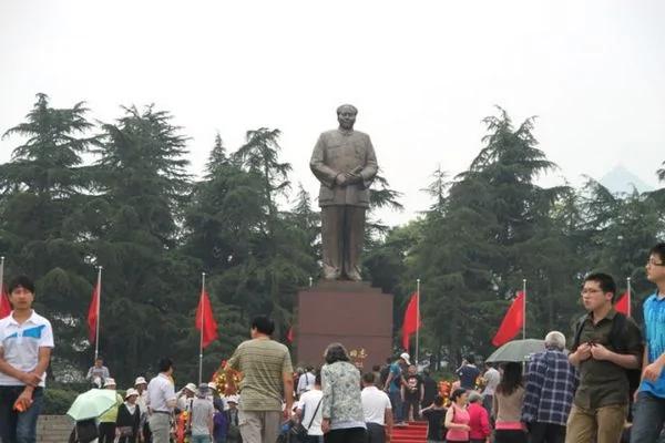 1980年全中国拆毛泽东像热潮:广东拆净