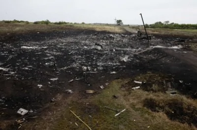 马来西亚航空MH17班机在乌克兰与俄罗斯边界上空遭击落，据资历料显示，飞机解体后，乘客短时间内即已死亡。（路透）
