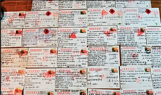 吳英在獄中寫給父親吳永正的明信片，明信片是吳英與父親溝通的主要渠道。　　圖片來源：網絡資料圖