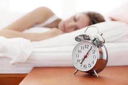 几种助眠食物胜过安眠药