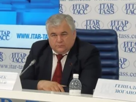 俄共国家杜马议员塔伊萨耶夫。(美国之音白桦拍摄)