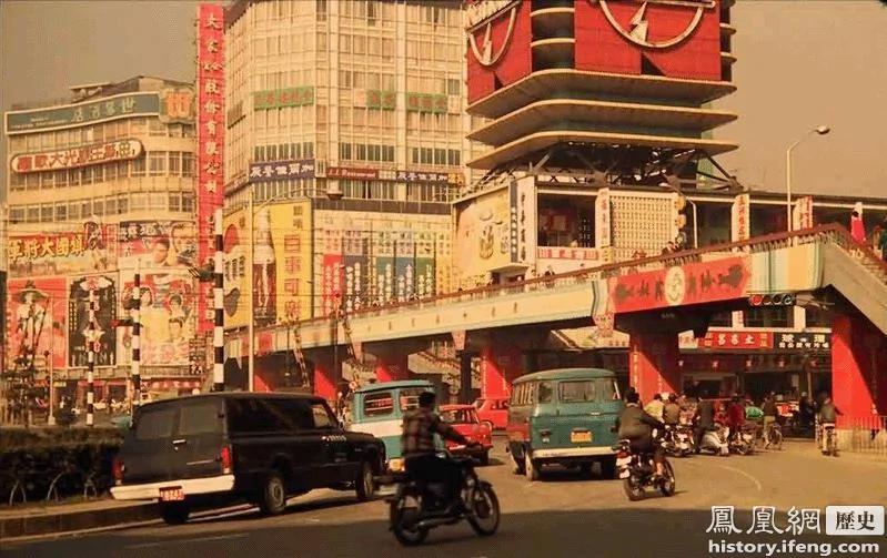 实拍:1971年繁华的台北街头