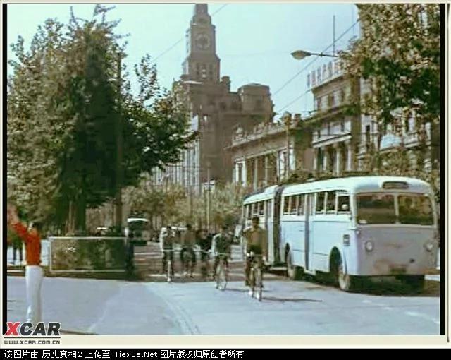 实拍:1971年繁华的台北街头