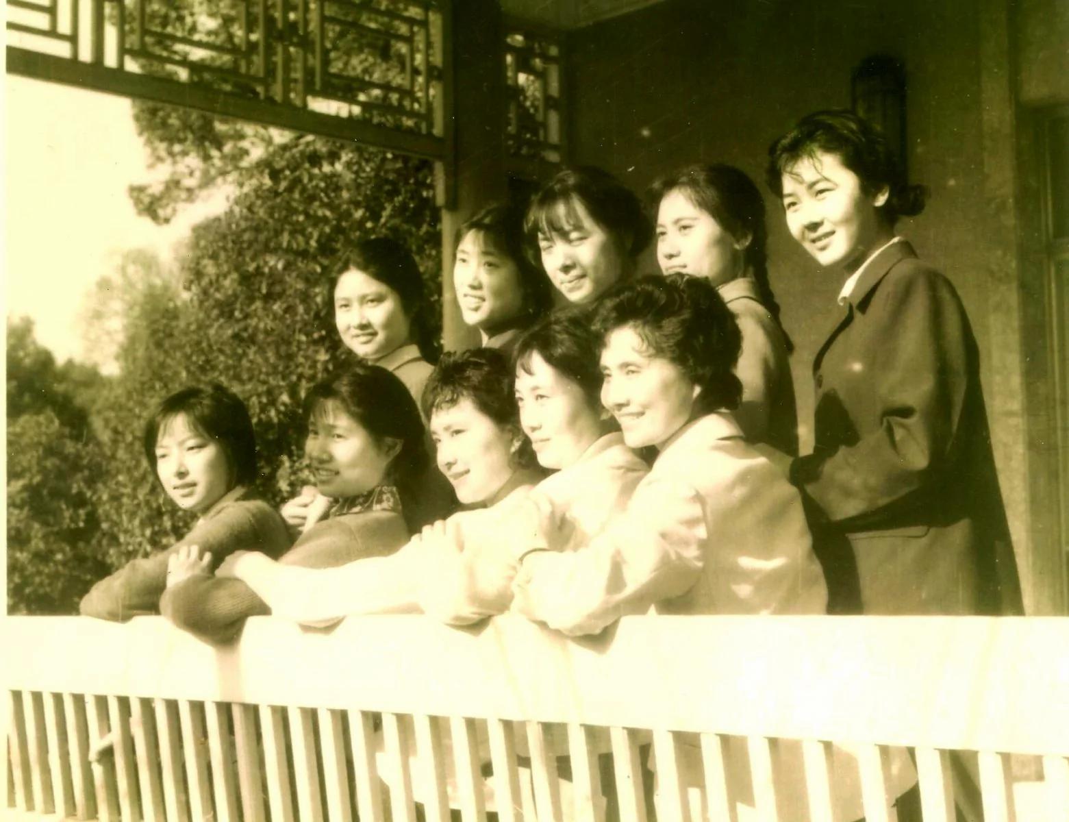 图集:中国当权者身旁十大著名女秘书