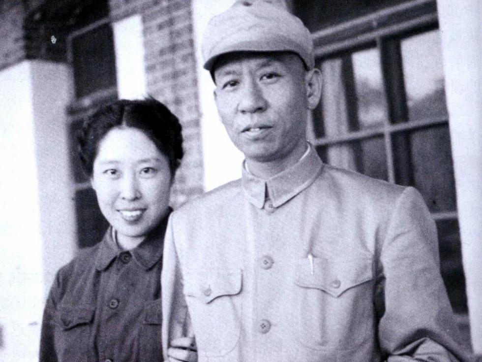 图集:中国当权者身旁十大著名女秘书