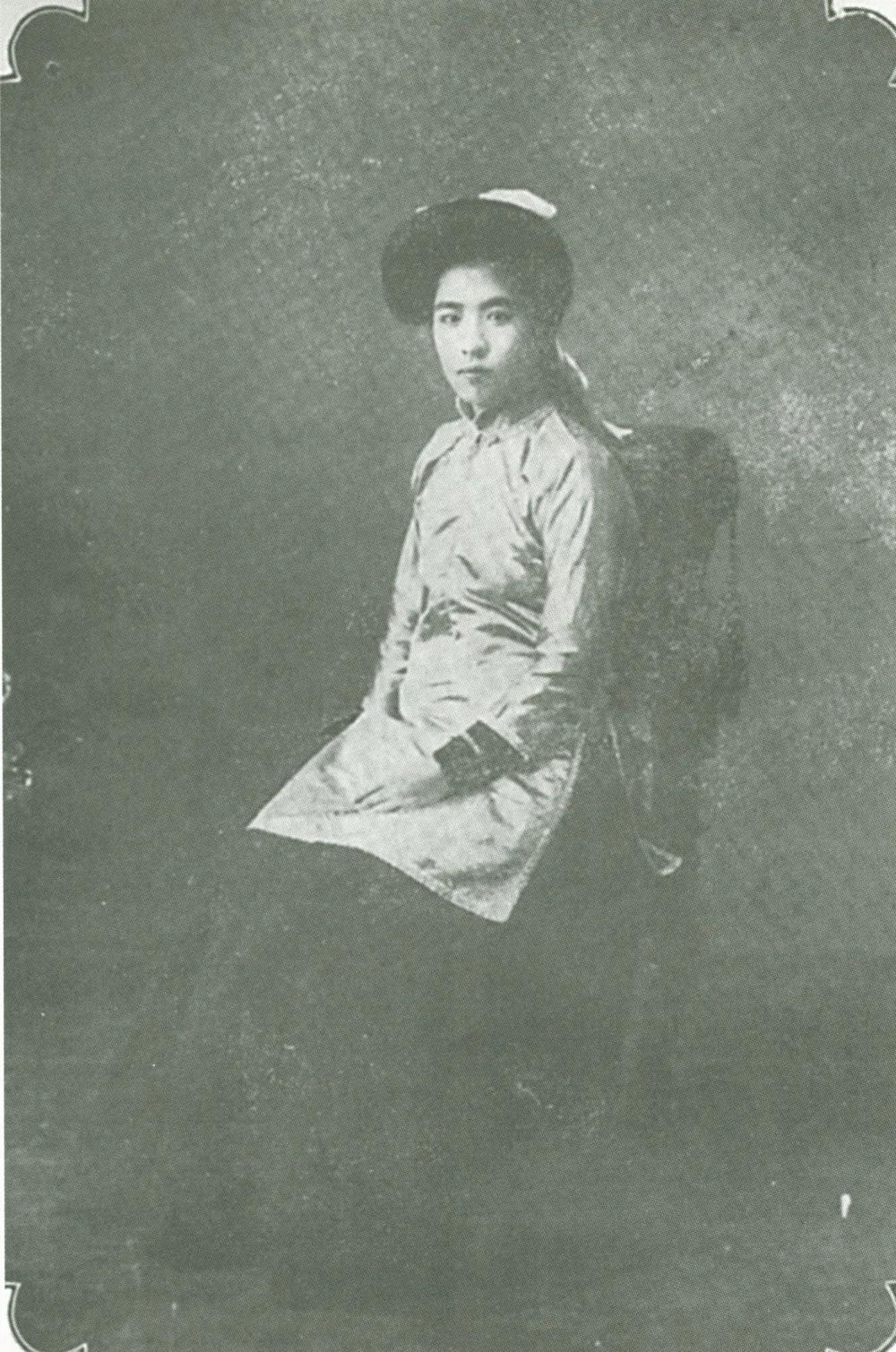 图集:中国当权者身旁十大著名女秘书