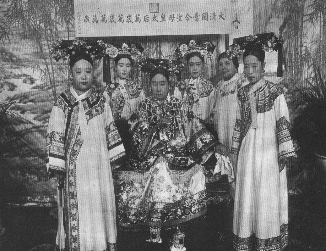 图集:中国当权者身旁十大著名女秘书